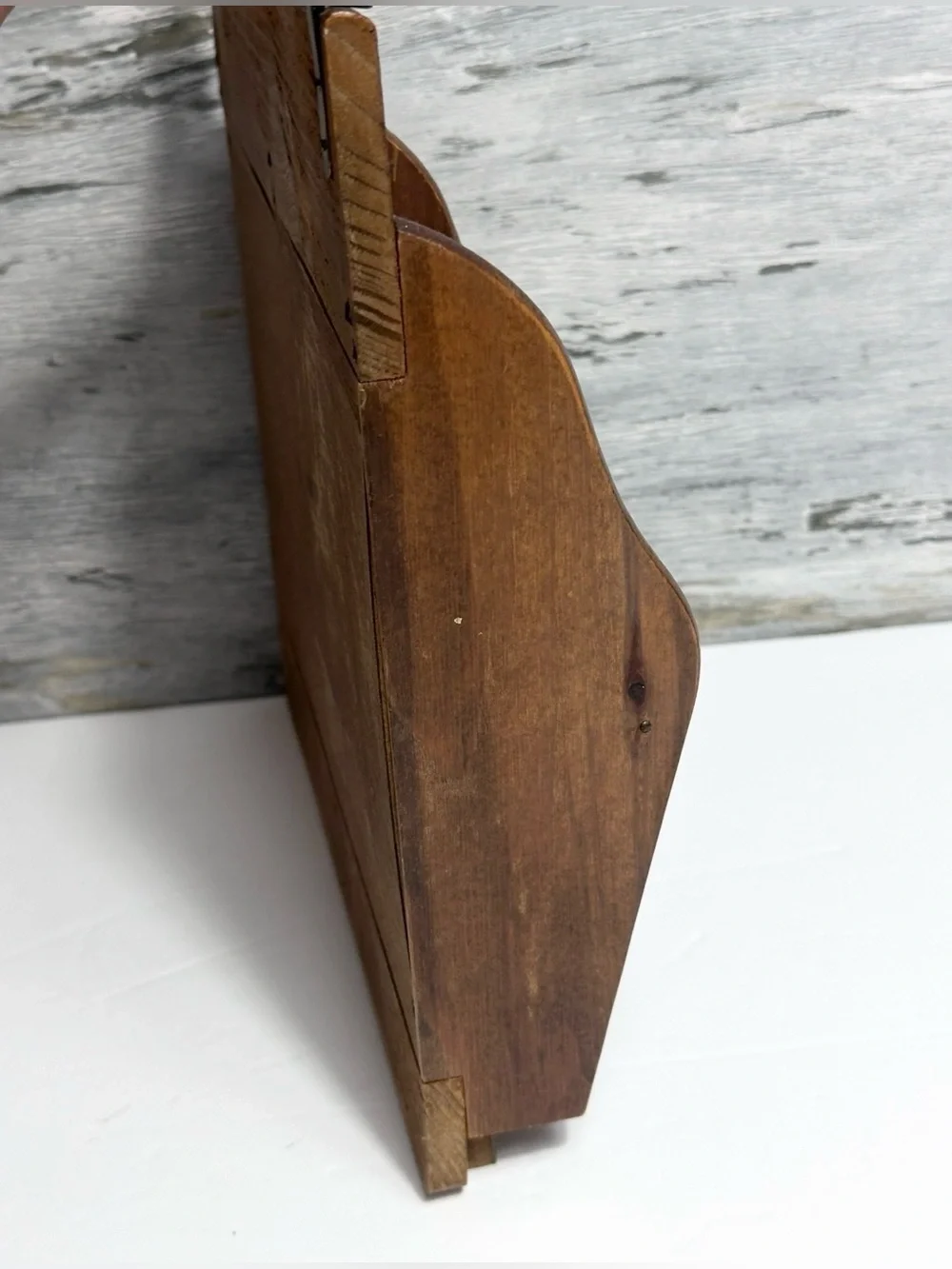Vintage 1970s wooden wall mail / key holder organizer mfg by Gailstyn-Sutton.